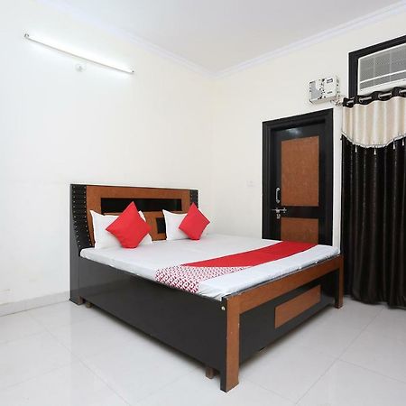 Hotel Oyo 40446 Yas Residency Alīgarh Exterior foto