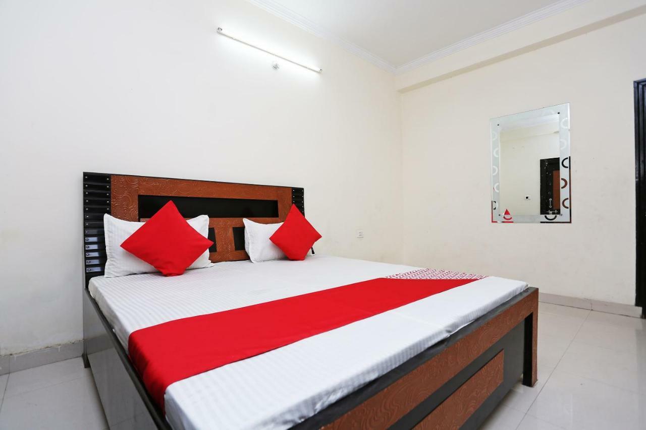 Hotel Oyo 40446 Yas Residency Alīgarh Exterior foto