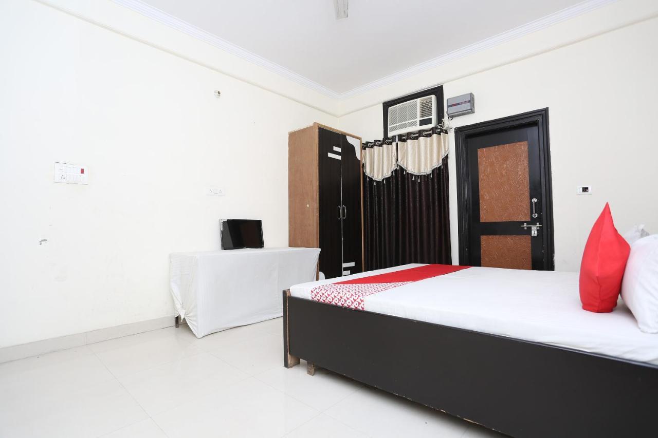 Hotel Oyo 40446 Yas Residency Alīgarh Exterior foto