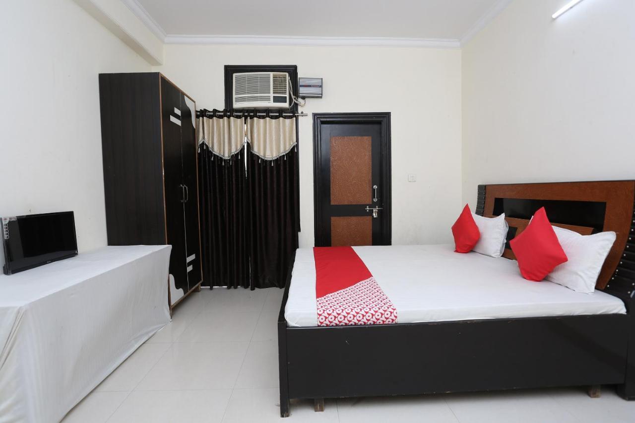 Hotel Oyo 40446 Yas Residency Alīgarh Exterior foto