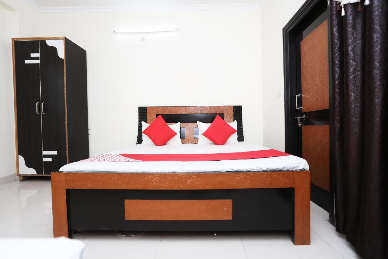 Hotel Oyo 40446 Yas Residency Alīgarh Exterior foto